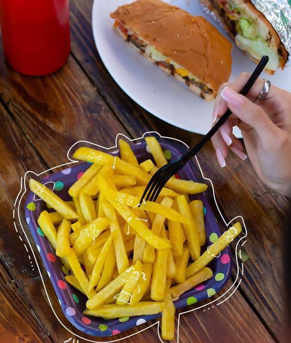 فست فود چراغ قرمز در سنندج