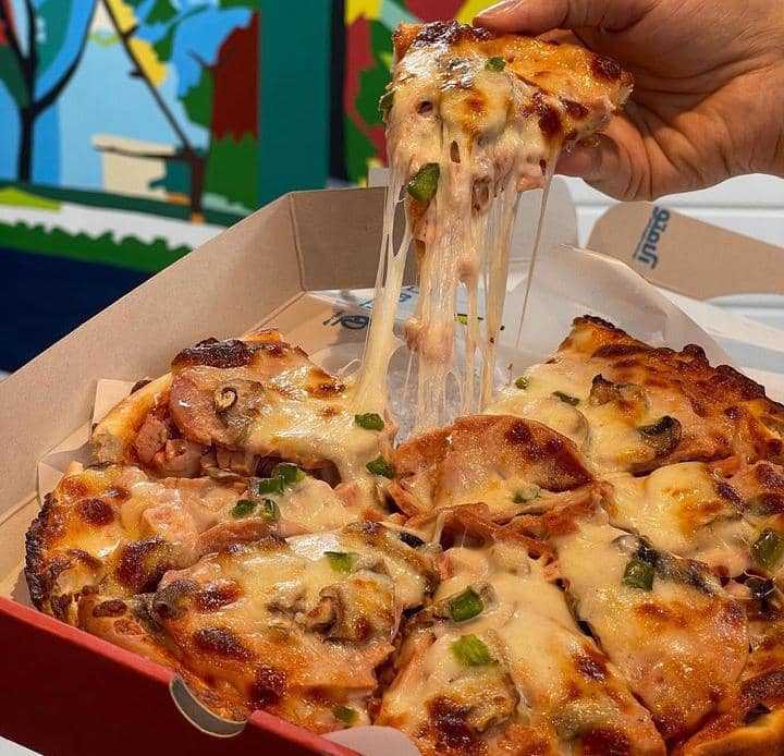 فست فود چراغ قرمز در سنندج