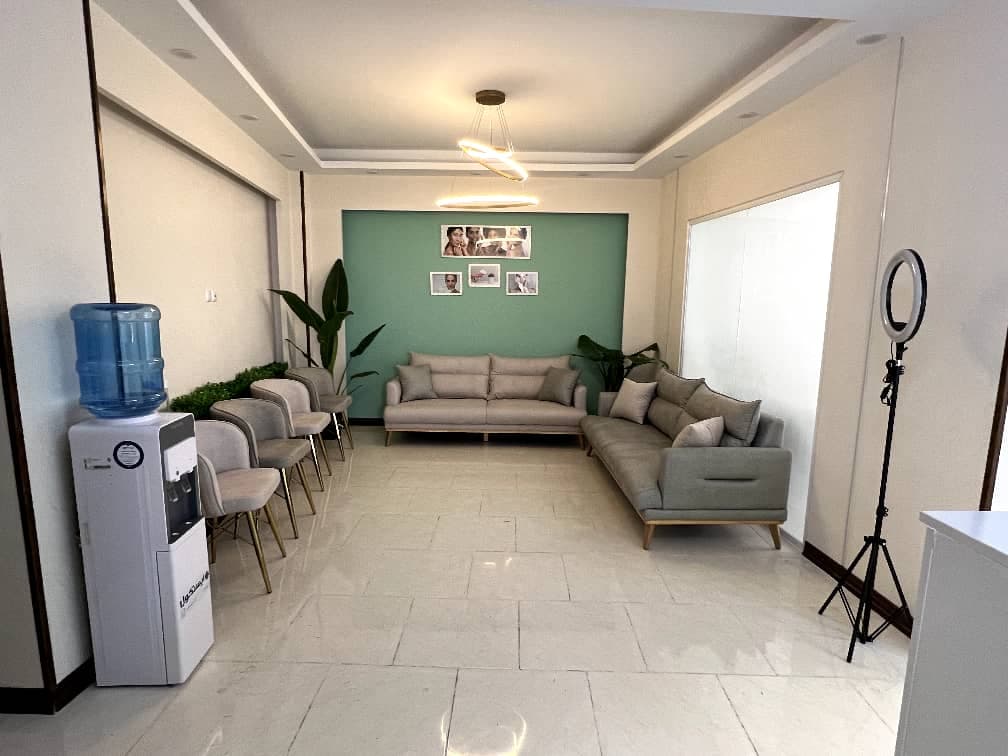 مرکز زیبایی و لیزر سیب در مهرشهر کرج