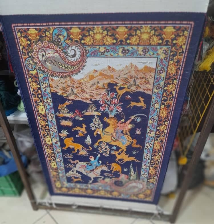 آموزشگاه قالیبافی و گلیم بافی ابریسا در قم