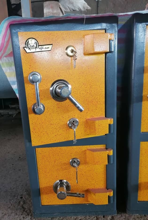 فروش گاو صندوق نسوز رسولی در پیرانشهر