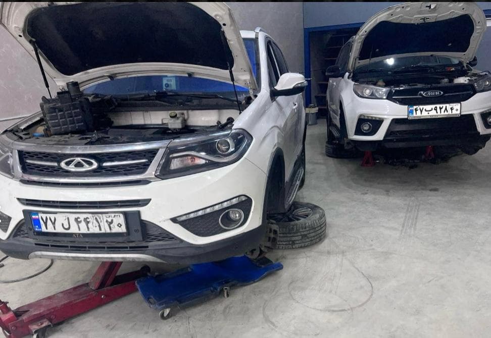 تعمیرگاه گیربکس اتومات خودرو تعمیرکارچی در غرب تهران