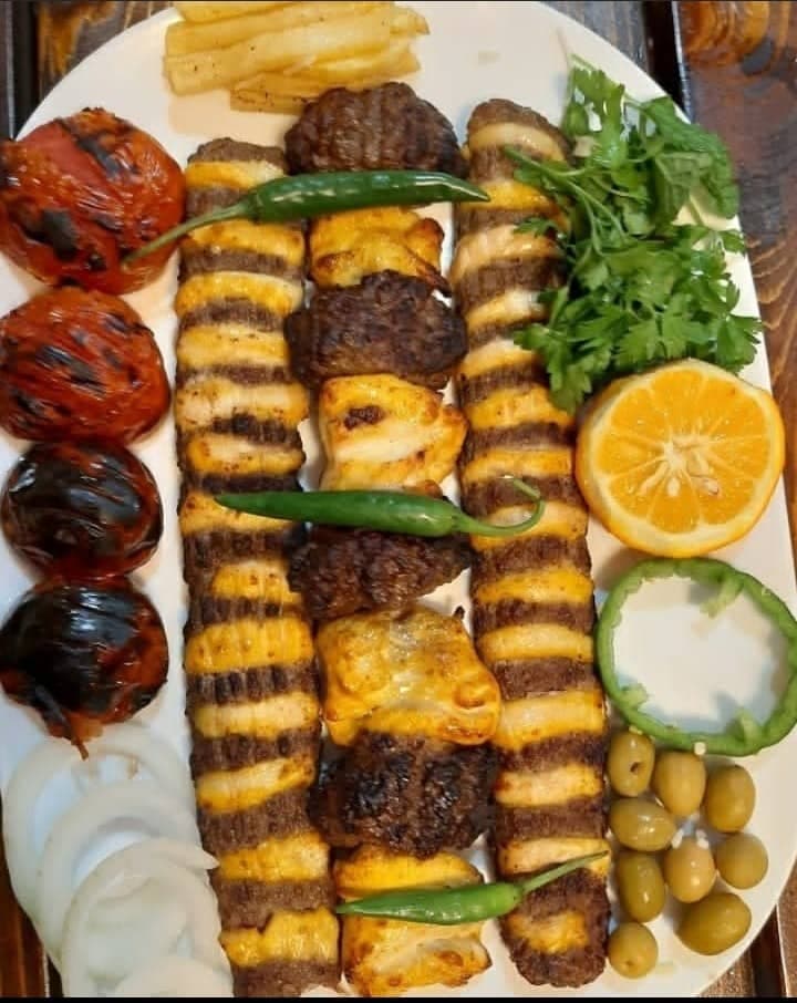 رستوران سنتی و بیرون بر ملوان در بوشهر