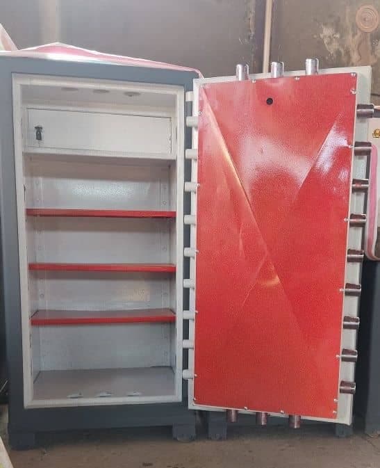 فروش گاو صندوق نسوز رسولی در پیرانشهر