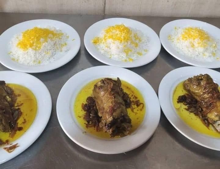 رستوران چهار فصل در بلده