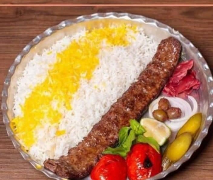 مجموعه غذاخوری پردیس در اردبیل