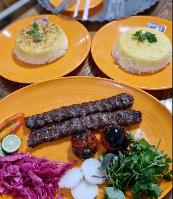 باغ رستوران آکای در خمام