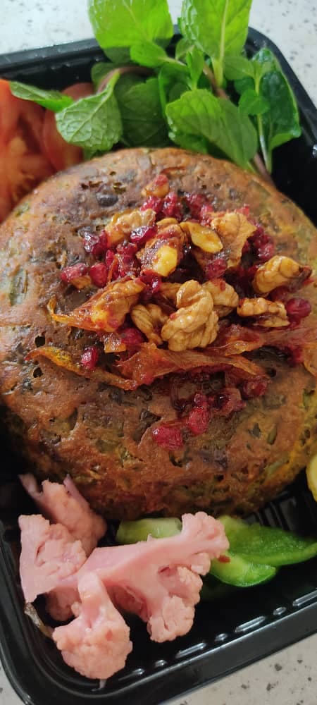 تهیه غذای خانگی خاتون پز در ارومیه