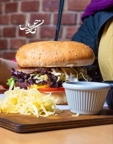 کافه رستوران نارنجستون در زند شیراز