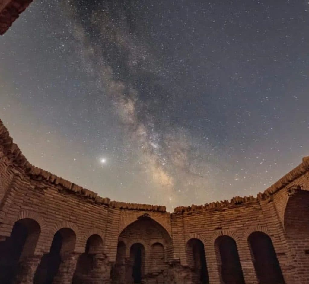 اقامتگاه دیر گچین در قم