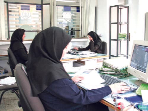 استخدام نیروی خانم در شرکت