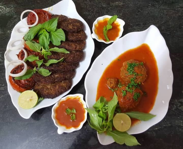 رستوران نرگس در وحدتیه