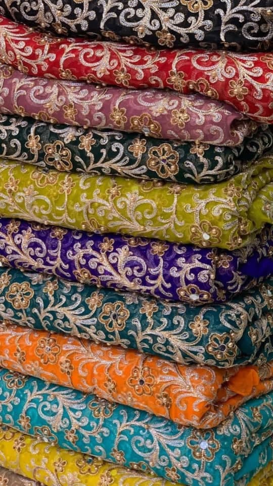 پارچه فروشی ابریشم زرین در چابهار