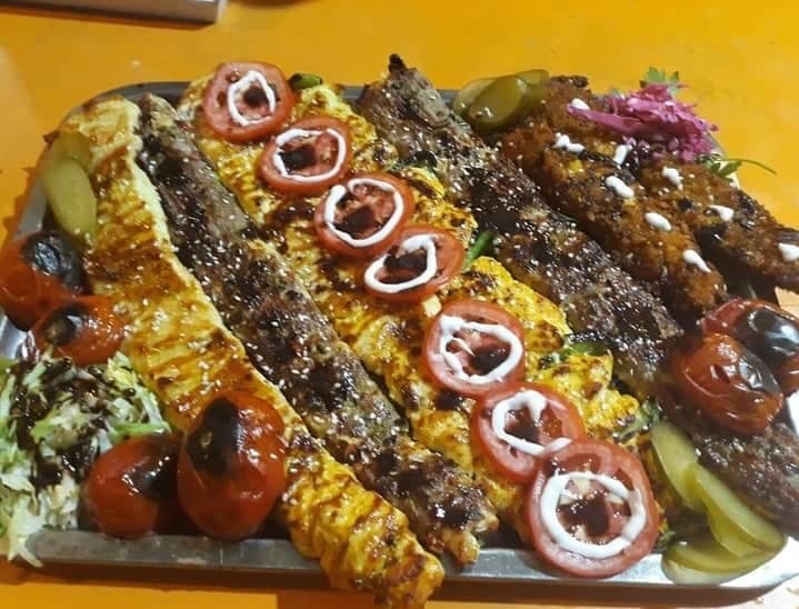 رستوران هگمتانه در همدان