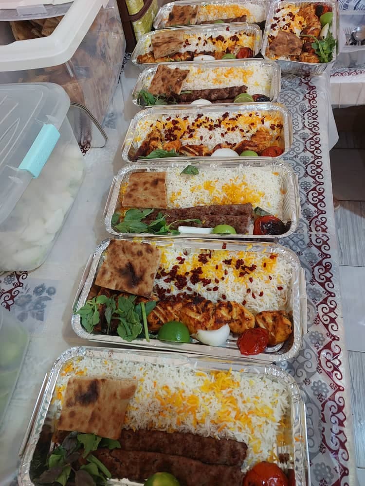 رستوران زیتون در قلعه گنج