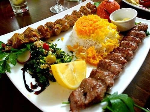 مجموعه استراحتی و غذا خوری گنبد نمکی در بوشهر