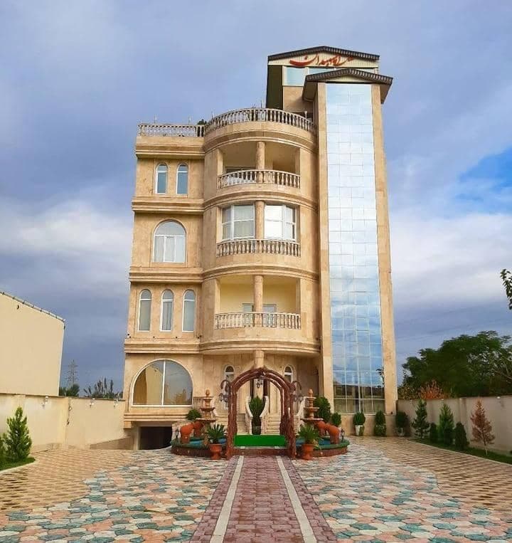 مجتمع پذیرایی و اقامتی اسپهبدان در قائمشهر