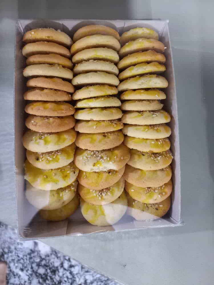 شیرینی خانگی گل انار در فردوس خراسان جنوبی