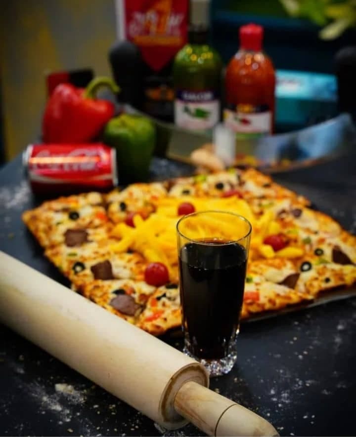 فست فود پیزاویچ در ارومیه