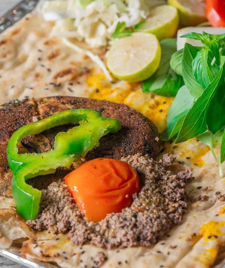 باغ و رستوران عشایر در اصفهان