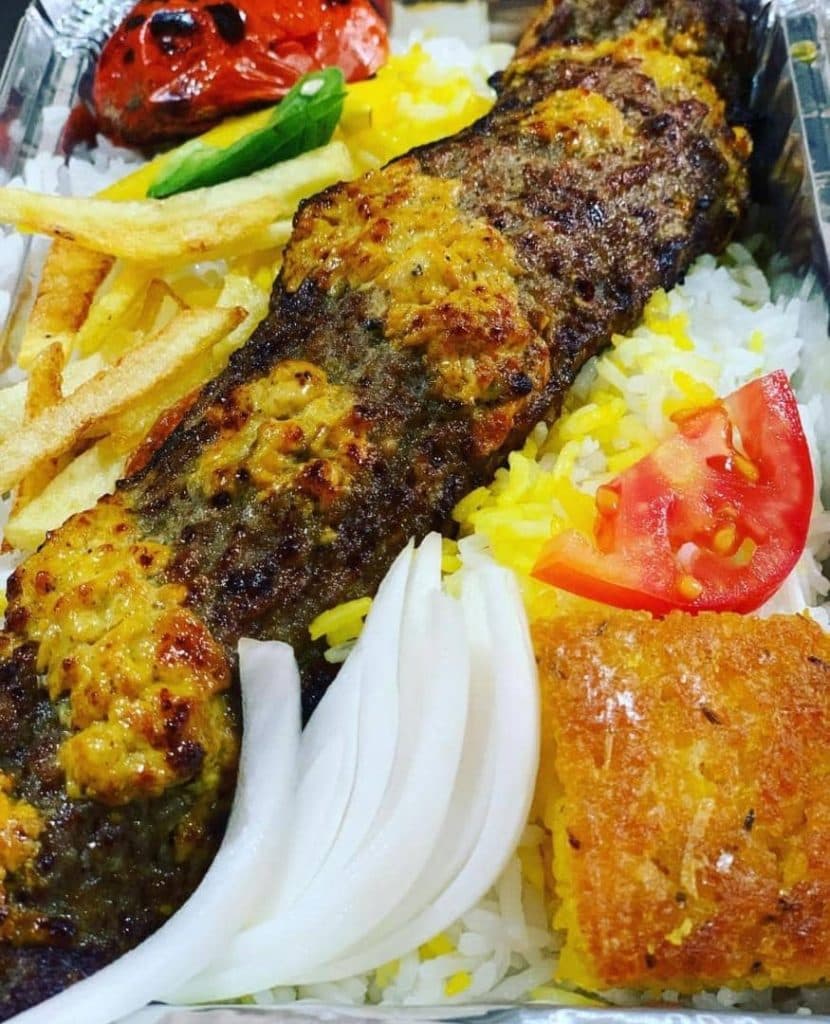 رستوران و بیرون بر دارچین در کرمان
