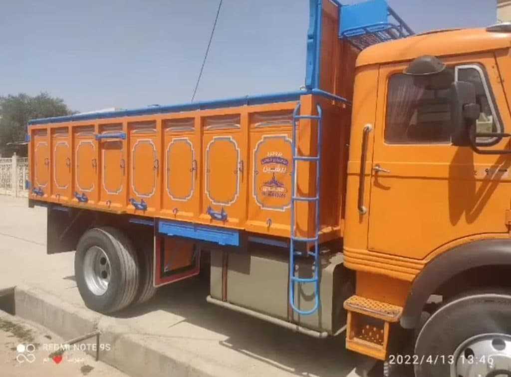اتاق سازی ماشین سنگین پرشین در بروجرد