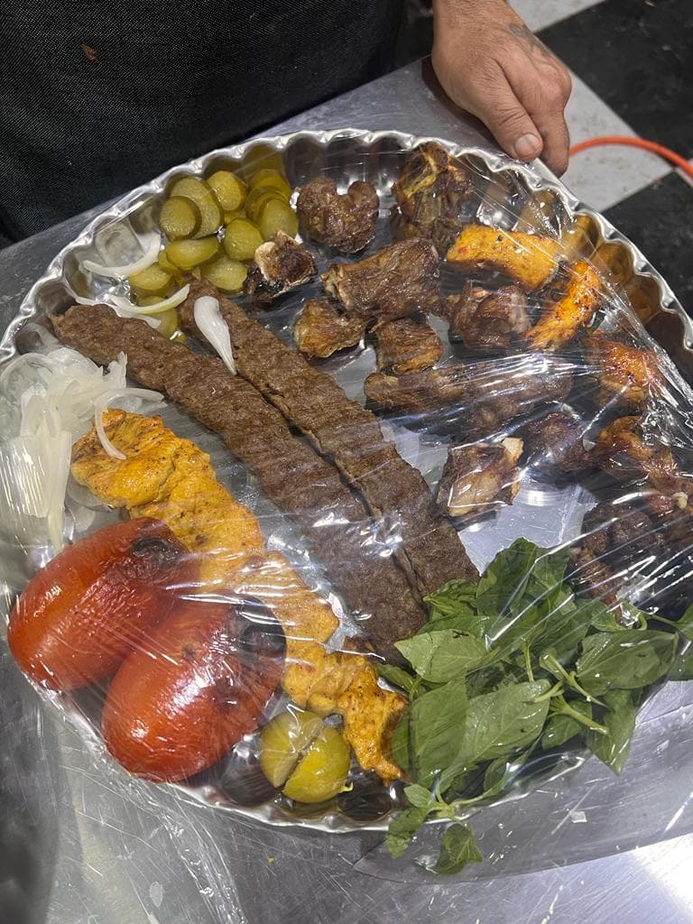 باغ رستوران سنتی منزلاب لانژ در زاهدان