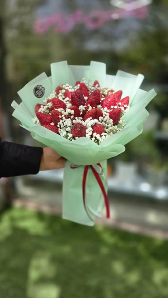 گلفروشی آوان در همدان
