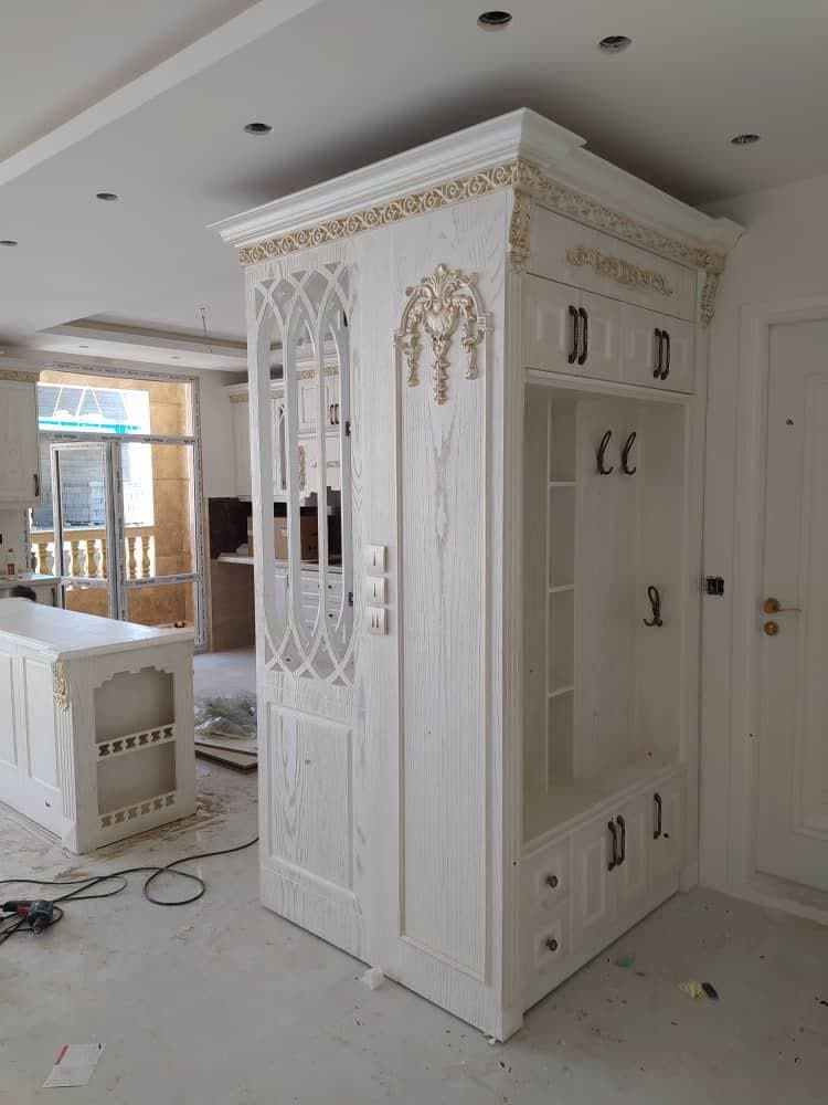 طراحی و دکوراسیون داخلی و کابینت سازی چهار چوب نوین در نور