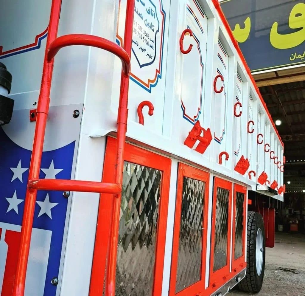 اتاق سازی و بازسازی کامیون صنعت لاچینانی در قائمشهر
