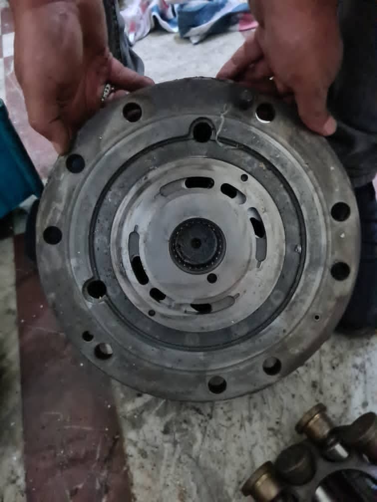 کارگاه مکانیکی ماشین آلات راهسازی و ژنراتور عزیزی در شهرکرد چهارمحال بختیاری