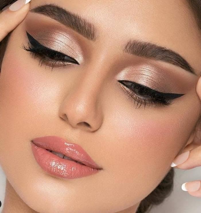 آموزشگاه آرایشگری و سالن زیبایی غزل در ایلام