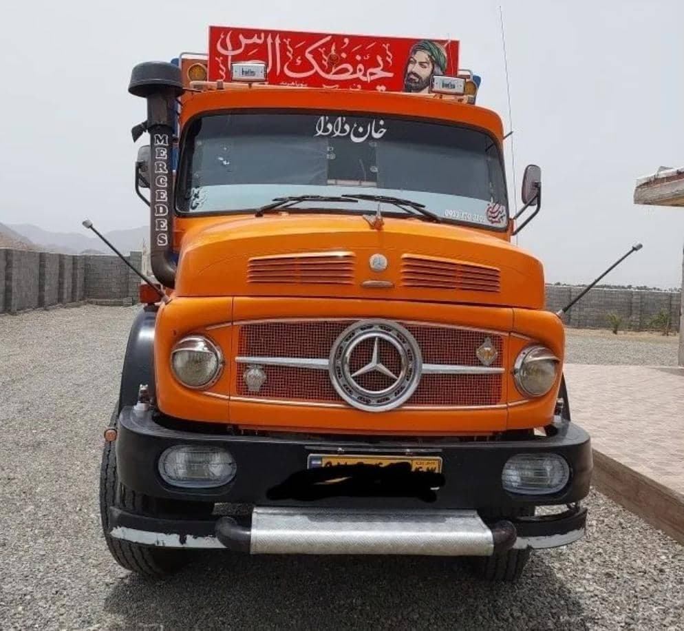 نمایشگاه کامیون محسن پور در هرند اصفهان