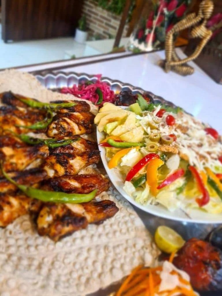مجتمع رستوران و کافه فست فود سرزمین خوراکی خدایی در بروجرد