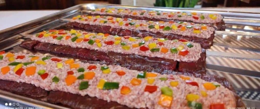 مجتمع رستوران و کافه فست فود سرزمین خوراکی خدایی در بروجرد