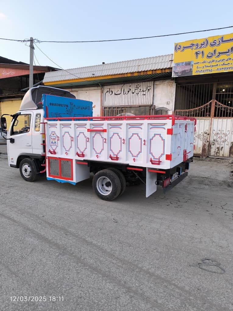 اتاق سازی و نقاشی کامیونت ایران 41 در بروجرد لرستان