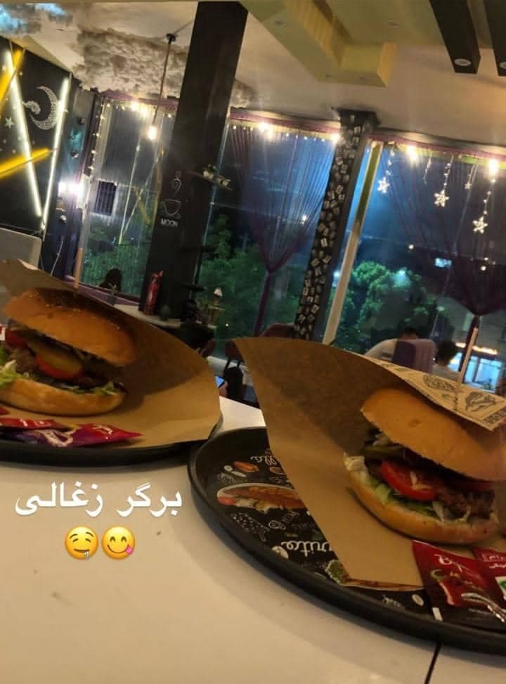 کافه فست فود موون moon در ماکو آذربایجان غربی