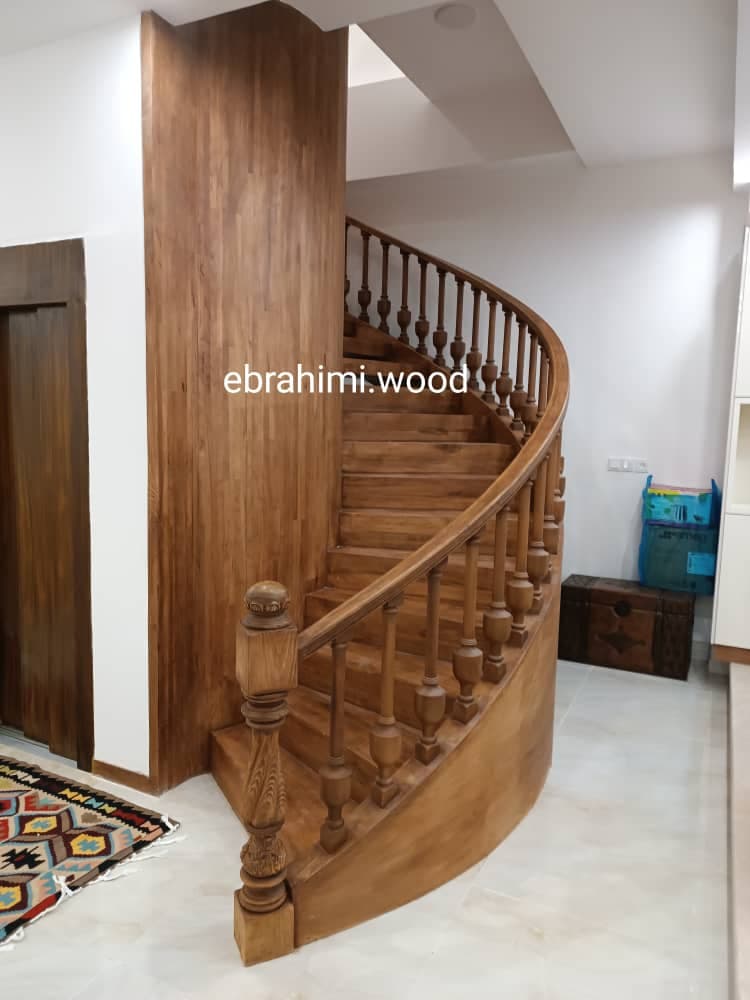 طراحی و اجرای پله و نرده چوبی ابراهیمی وود در کرمان