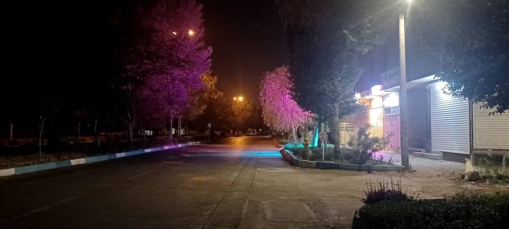 تولیدی چراغ لاینی پروژکتور سوله ای و چراغ دکوراتیو سنانور در اصفهان
