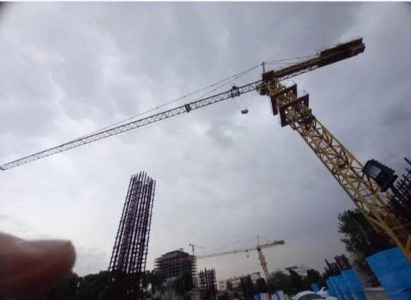 خدمات تاور کرین و آسانسور کارگاهی فرهادی در تهران