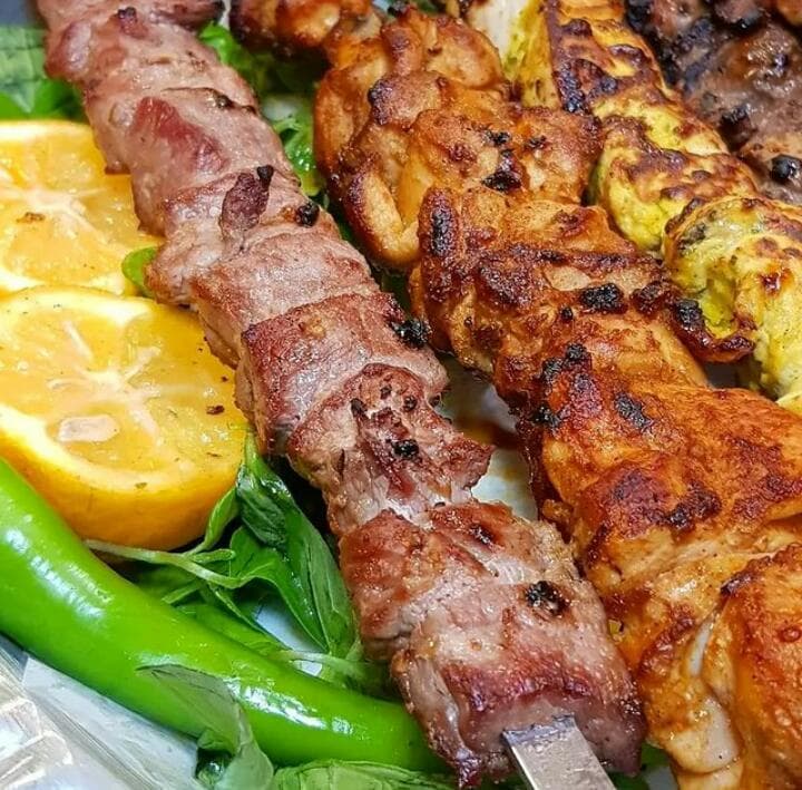 کباب سرای امیرخان در هچیرود نمک آبرود