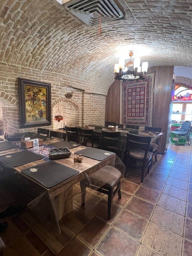 رستوران شازده در تبریز