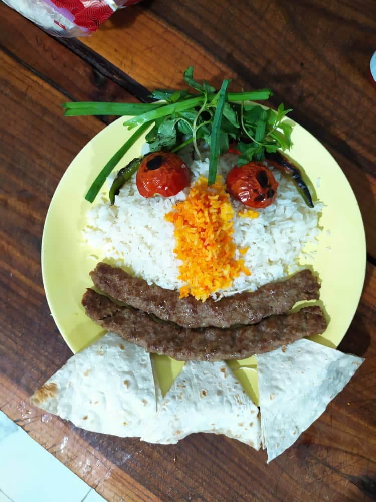 کافه رستوران عمارت اسپیروژ در خرم آباد