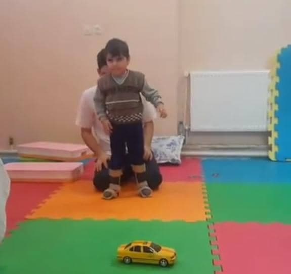 کاردرمانی و گفتار درمانی قاسمشریفی در یزد