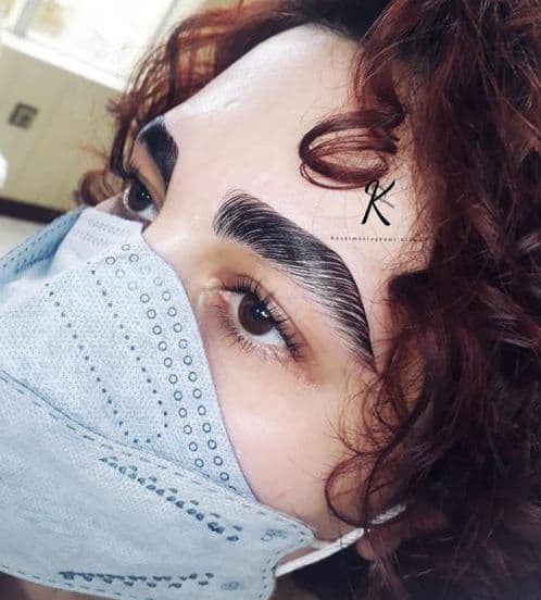 آموزش و خدمات تخصصی اکستنشن و لیفت مژه و ابرو کوثر در کرج