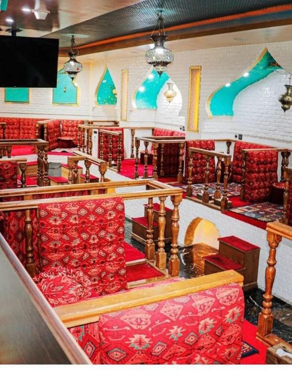 کافه عربی ققنوس در سهروردی جنوبی تهران