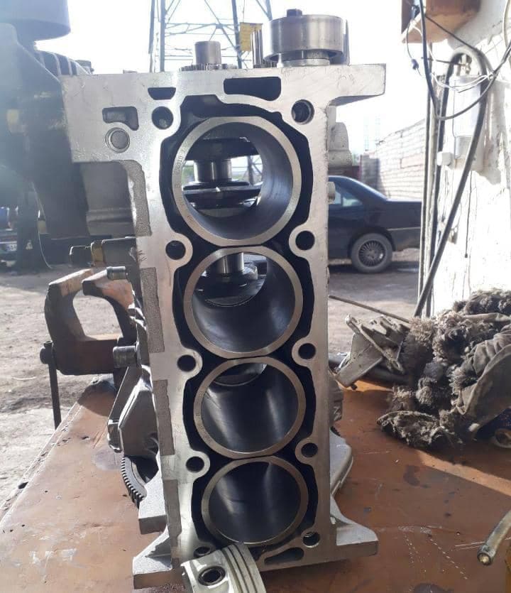 تعمیرگاه مکانیکی و جلوبندی پارس در اردبیل