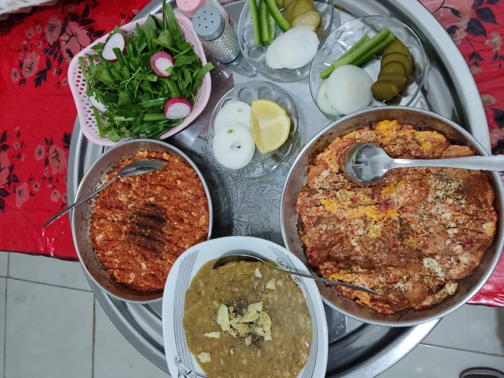 کافه کمنزیل در راین کرمان