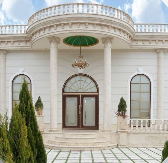 باغ عمارت نارگل در قم