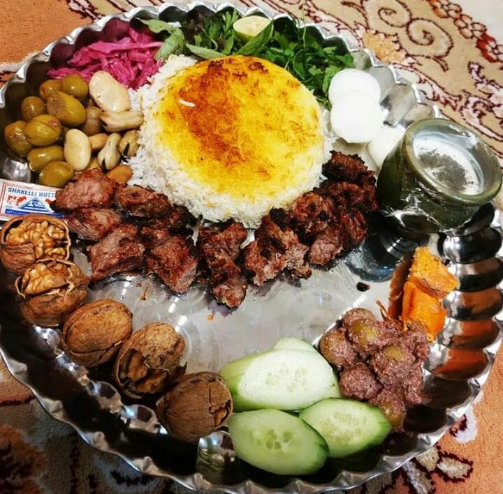کافه رستوران و کباب متری سامان در شکارسرا کوچصفهان